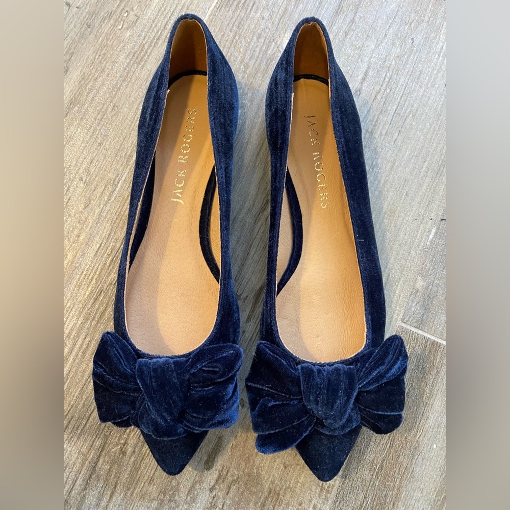 Jack Rogers navy velvet bow flats New without box  size 9